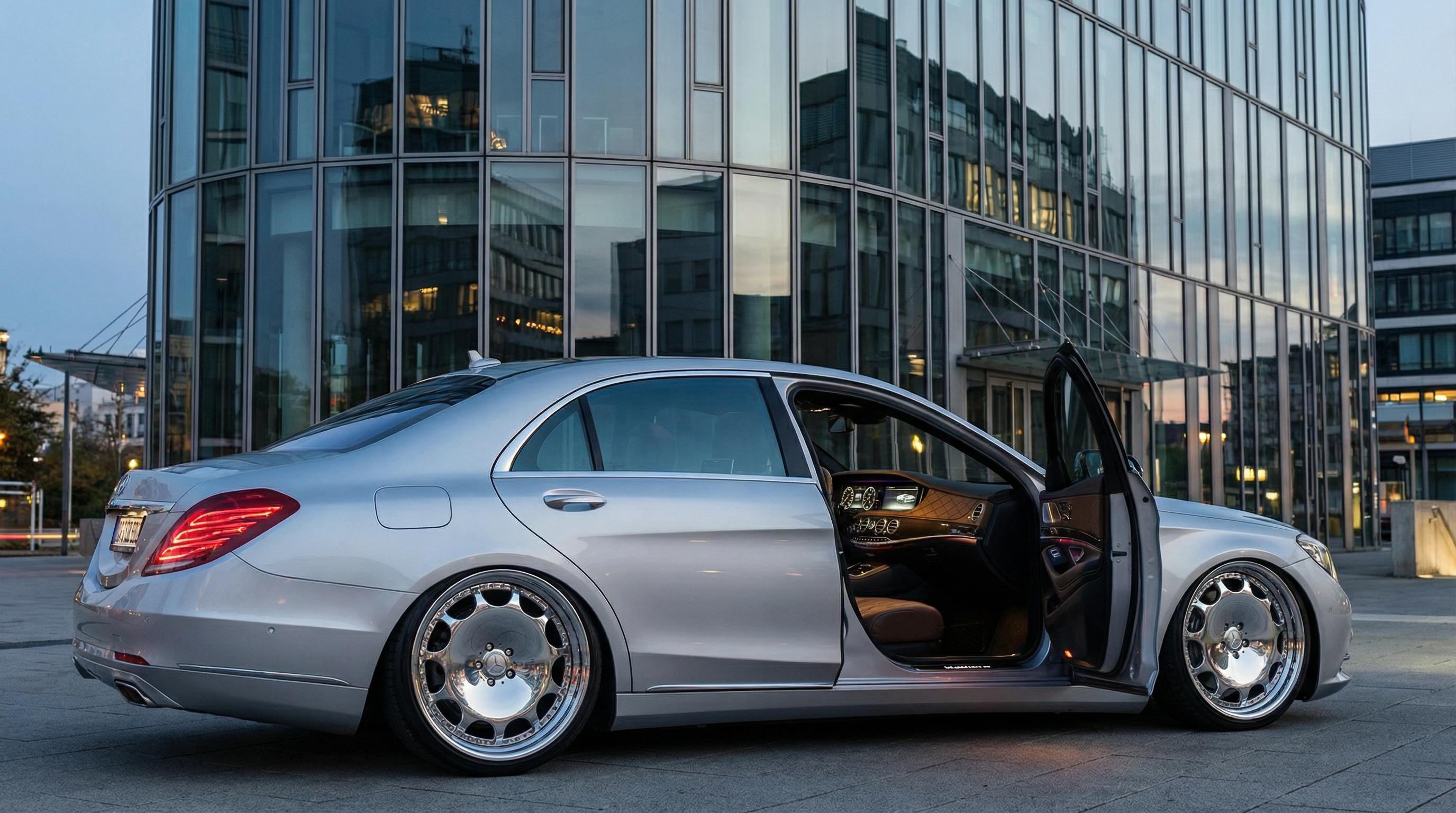 看片银色豪华轿车气动避震改装视频